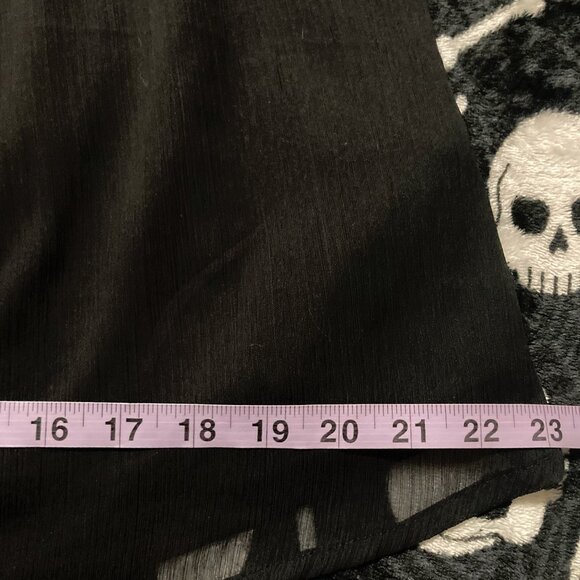 H&M MAMA Black scrolling leaves scoop neck mesh lace maternity top SMALL MEDIUM - Picture 8 of 12